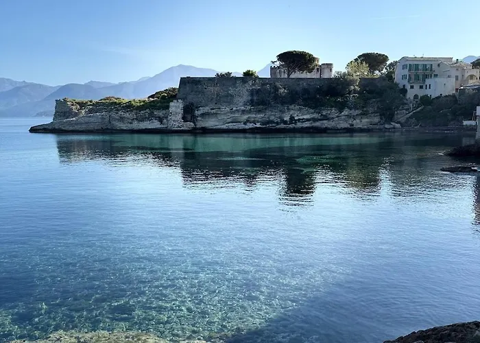 2 Piscine Terrasse Saint Florent