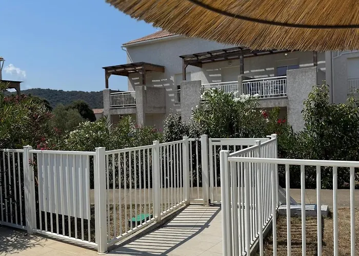 アパート 2 Piscine Terrasse Saint Florent オレッタ